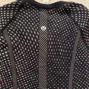 Lululemon Athletica Black and Multicolor Patterned Top